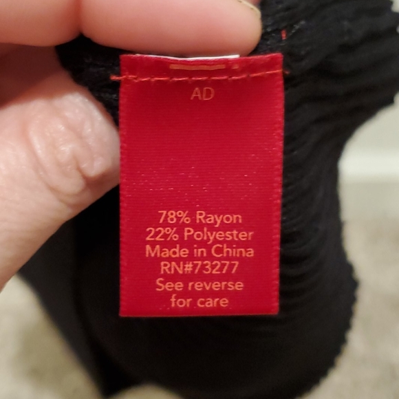 Womens sleeveless top - Picture 4 of 5